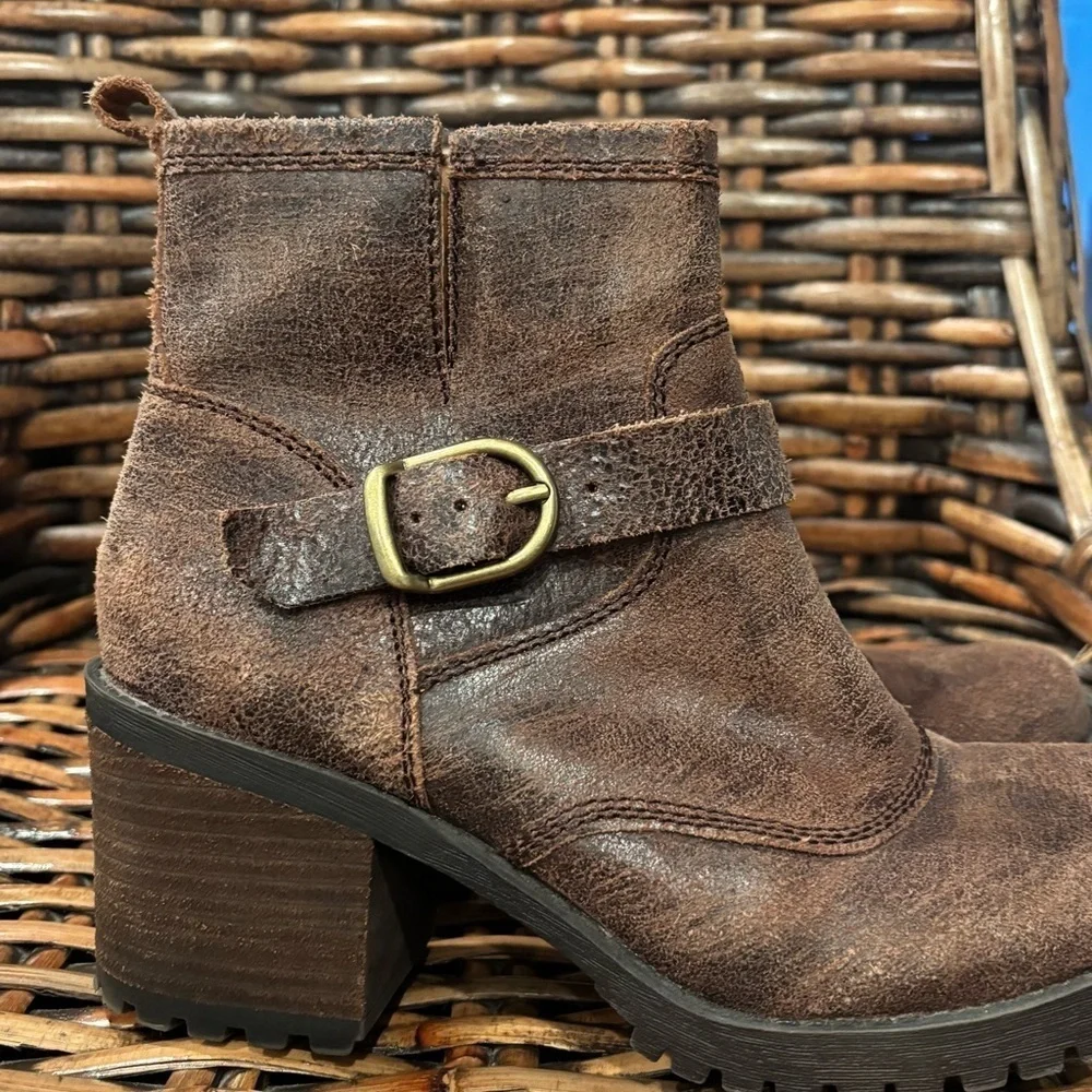 Lucky Brand Dark Brown Ankle Booties with Buckle Block Heel size 7.5